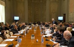 Un momento della Conferenza Stato-Regioni a Palazzo della Stamperia, Roma, 13 marzo 2014.   ANSA/CLAUDIO PERI