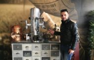 Francesco Costanzo è il re del caffè; ecco i segreti, la storia e la cultura di una passione tutta partenopea
