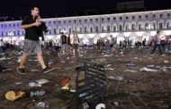 Panico a Torino per l'esplosione di petardi. E' stato allarme bomba, disordini e paura
