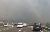 Maxi incendio nel centro Italia, chiusa la A14 tra Vasto e Poggio Imperiale