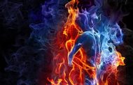 Il rosso e il blu, fascino e magia dei colori che si fondono nel rito della sabbia
